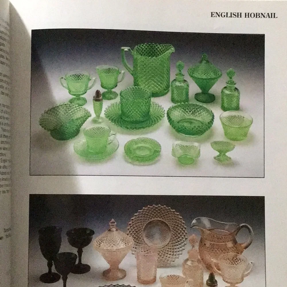Collector's Encyclopedia of Depression Glass Book Thirteenth Edition 1998‎